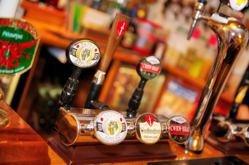 The Little Crown Inn Pontypool Ngoại thất bức ảnh